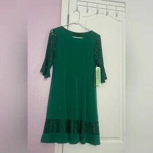 Understated simple QuietLuxury green, lightweight non-wrinkle dress Size MP